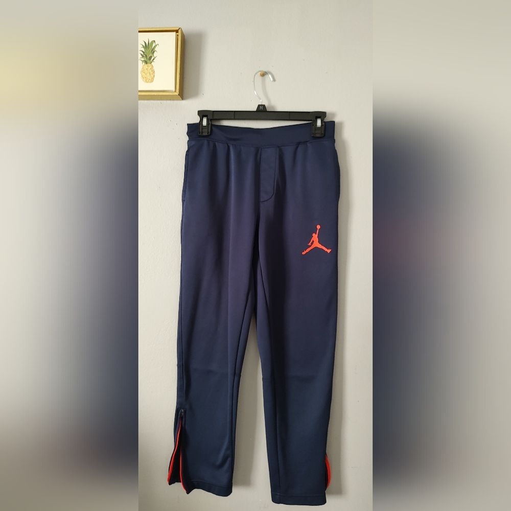 Jordan Terma Fit Pants Girls Or Boys  Warm Size Large  Pockets Zipper Legs